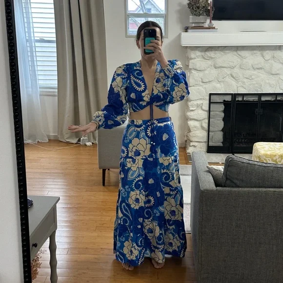 House of Harlow 1960 2 Piece Linen Maxi Skirt Set - Picture 2 of 8